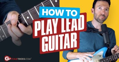 Your First Guitar Solo – Easy Guitar Lesson for Beginners | Guitar Tricks